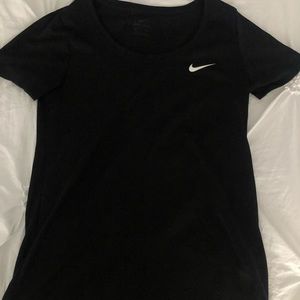 Nike Women’s Dry Fit Short Sleeves